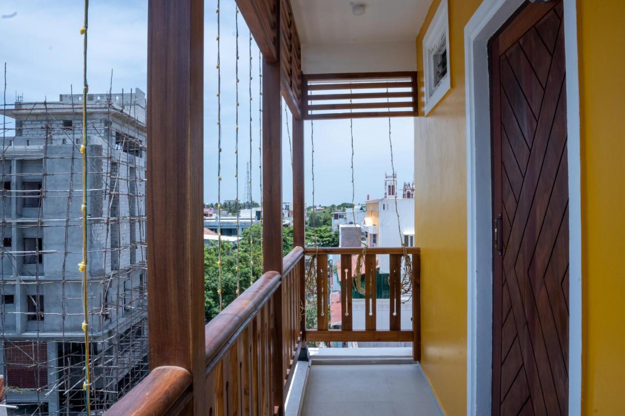 Le Suresh Guest House بونديتْشيري المظهر الخارجي الصورة